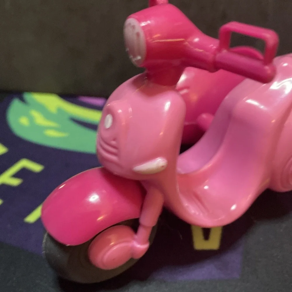 Simba Evi Love Scooter Pink And Tourquoise With Sidecar 4.5 in Dolls (Chelsea)